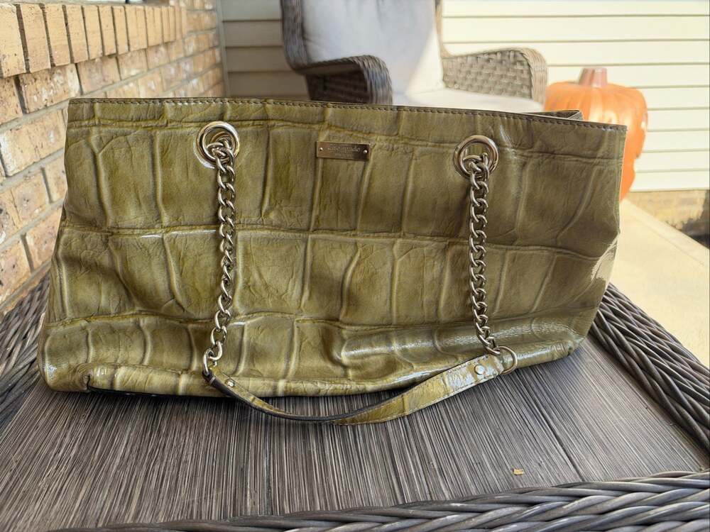 Kate Spade New York Knightsbridge Helena Leather Croc Embossed Purse Green